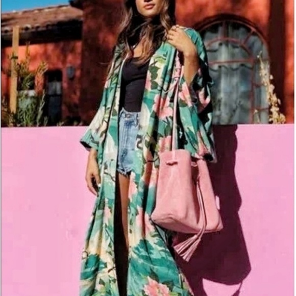 Nightingale Bohemian Gypsy Floral Moon Oversized Resort Beach Maxi Kimono - Picture 8 of 10